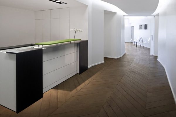 APEX Glass Hob Reception Counter 2200W