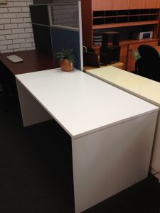 Open Slab Desk 1500 - ALL WHITE