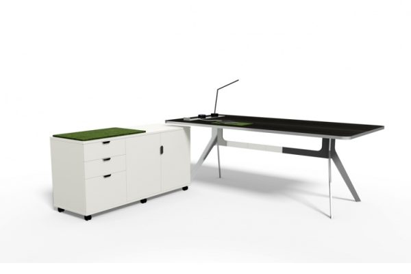 Delta Executive Desk 1800 x 900