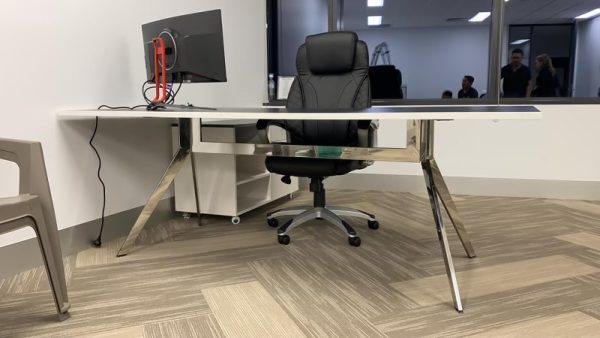 Delta Executive Desk 1800 x 900