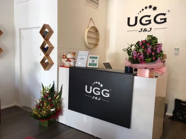 Opal Reception Counter 1500