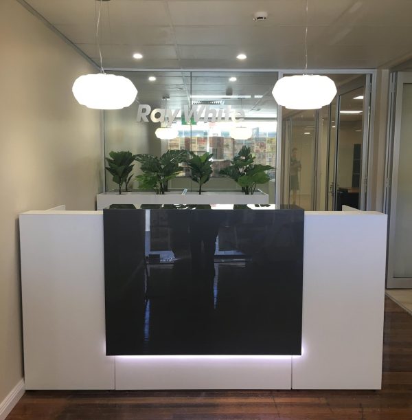 Opal Reception Counter / Reception Desk 1800