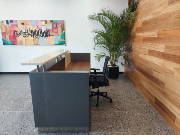 Calvin Reception Counter 2500 Calvin Reception Counter 2500